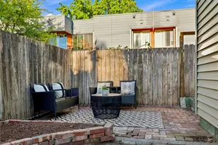 6542 Greenwood Ave N, Seattle, WA 98103 - Photo 29