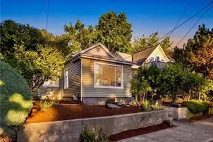 6542 Greenwood Ave N, Seattle, WA 98103 - Photo 1