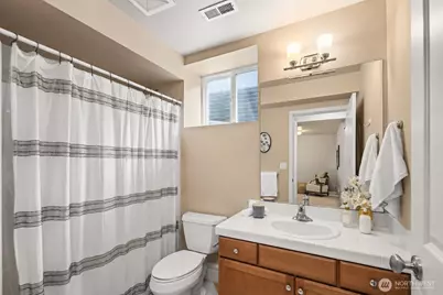4047 Willams Avenue W, Seattle, WA 98199 - Photo 27