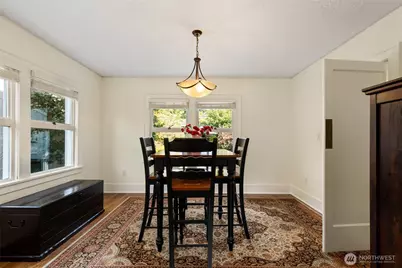 2910 W Crockett Street, Seattle, WA 98199 - Photo 11