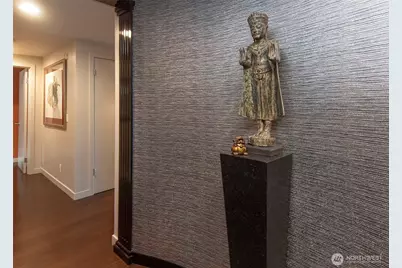 2040 Waverly Place N #301, Seattle, WA 98109 - Photo 5