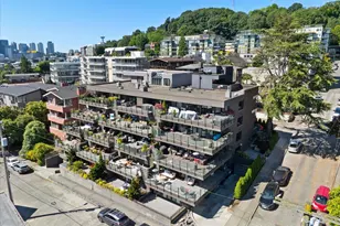 2040 Waverly Pl N, Seattle, WA 98109 - Photo 3