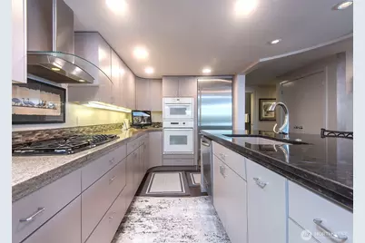 2040 Waverly Place N #301, Seattle, WA 98109 - Photo 9
