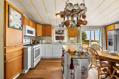 2306 Grant Place, Anacortes, WA 98221 - Photo 11
