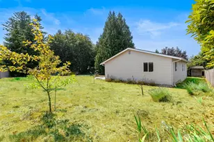 37433 NE Fern Pl, Hansville, WA 98340 - Photo 5