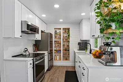 332 S 314th Place, Federal Way, WA 98003 - Photo 9