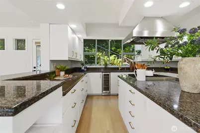 7432 E Mercer Wy, Mercer Island, WA 98040 - Photo 19