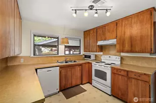 1719 8th Ave SW, Olympia, WA 98502 - Photo 13