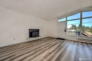 5700 212th St SW, Mountlake Terrace, WA 98043 - Photo 9