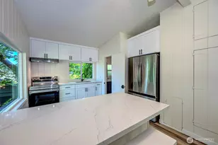 5700 212th St SW, Mountlake Terrace, WA 98043 - Photo 21