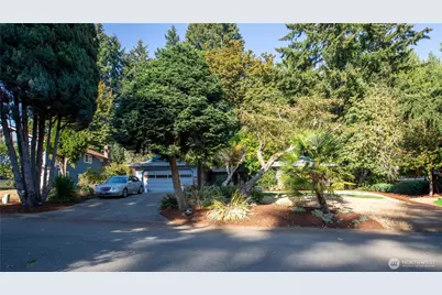 6411 Sierra Drive SE, Lacey, WA 98503 - Photo 3
