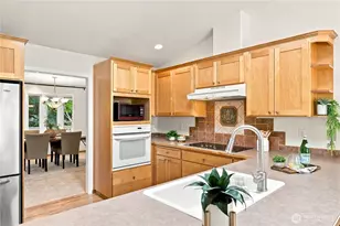 17523 Maple Hl Ave NE, Poulsbo, WA 98370 - Photo 9