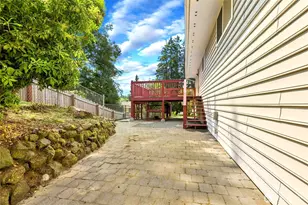 1875 NE Bentley Dr, Bremerton, WA 98311 - Photo 31