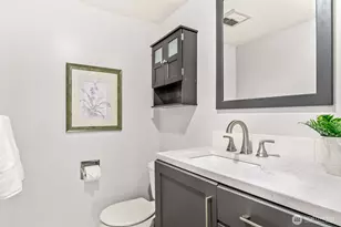 11907 NE 133rd Pl, Kirkland, WA 98034 - Photo 13