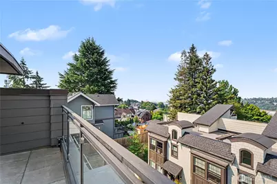 2111 9th Avenue W #22, Seattle, WA 98119 - Photo 27