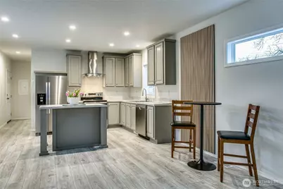 2400 Donovan Avenue #4, Bellingham, WA 98225 - Photo 5