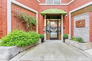 413 NE 70th St, Seattle, WA 98115 - Photo 3