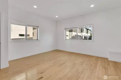 4206 S Greenbelt Station Drive, Seattle, WA 98118 - Photo 7