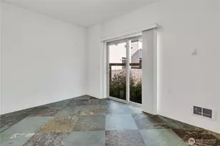 4206 S Greenbelt Station Dr, Seattle, WA 98118 - Photo 3
