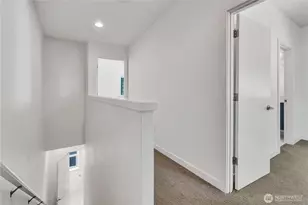 4206 S Greenbelt Station Dr, Seattle, WA 98118 - Photo 19