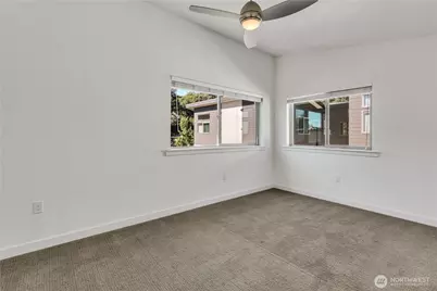4206 S Greenbelt Station Drive, Seattle, WA 98118 - Photo 15