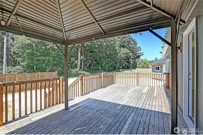 663 Chapman Road, Camano Island, WA 98282 - Photo 5