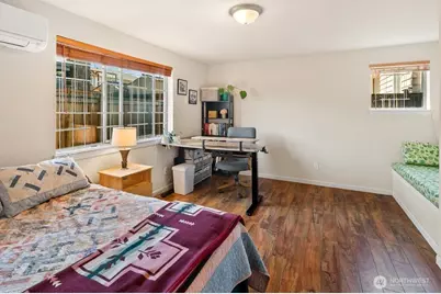 4237 S Bozeman Street #D, Seattle, WA 98118 - Photo 5