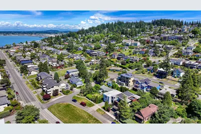 1005 11th Street, Bellingham, WA 98225 - Photo 5
