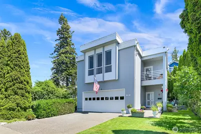 1005 11th Street, Bellingham, WA 98225 - Photo 1