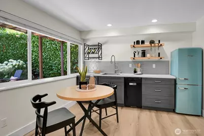 1714 NE Brockman Place, Seattle, WA 98125 - Photo 17