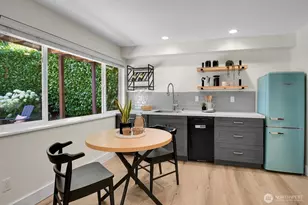 1714 NE Brockman Pl, Seattle, WA 98125 - Photo 17