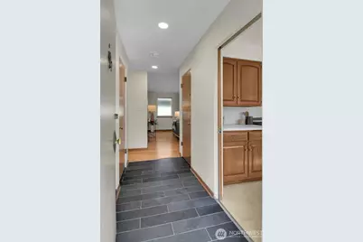 1714 NE Brockman Place, Seattle, WA 98125 - Photo 3