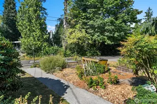 1714 NE Brockman Pl, Seattle, WA 98125 - Photo 29