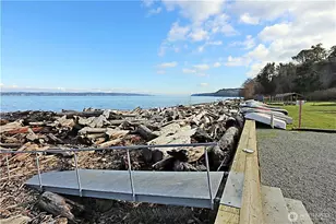 510 Sunnycrest Ln, Camano Island, WA 98282 - Photo 29