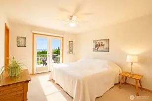 510 Sunnycrest Ln, Camano Island, WA 98282 - Photo 21