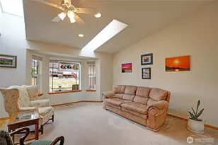 510 Sunnycrest Ln, Camano Island, WA 98282 - Photo 13
