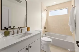 3312 W Dravus St, Seattle, WA 98199 - Photo 7