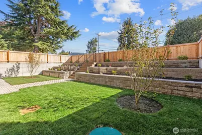 3312 W Dravus Street, Seattle, WA 98199 - Photo 35