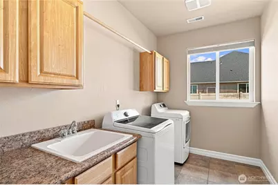 8071 Dune Lake Road SE, Moses Lake, WA 98837 - Photo 13