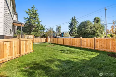 3314 W Dravus Street, Seattle, WA 98199 - Photo 3