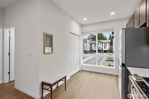 23413 Edmonds Way, Edmonds, WA 98026 - Photo 9