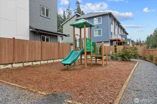 23413 Edmonds Way, Edmonds, WA 98026 - Photo 33