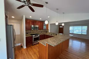 3420 W Bertona St, Seattle, WA 98199 - Photo 11