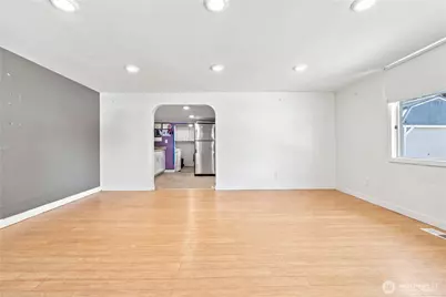 10409 3rd Avenue SW, Seattle, WA 98146 - Photo 5