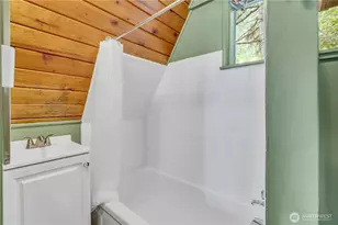640 E Rauschert Rd, Grapeview, WA 98546 - Photo 21