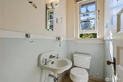 927 Jersey Street, Bellingham, WA 98225 - Photo 15
