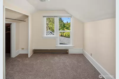 332 NE 50th Street, Seattle, WA 98105 - Photo 11