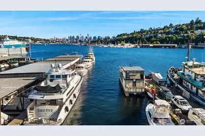 1301 N Northlake Way, Seattle, WA 98103 - Photo 1