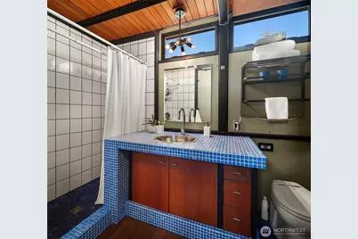 1301 N Northlake Way, Seattle, WA 98103 - Photo 25