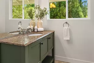 11517 Tyler Pl NE, Bainbridge Island, WA 98110 - Photo 15